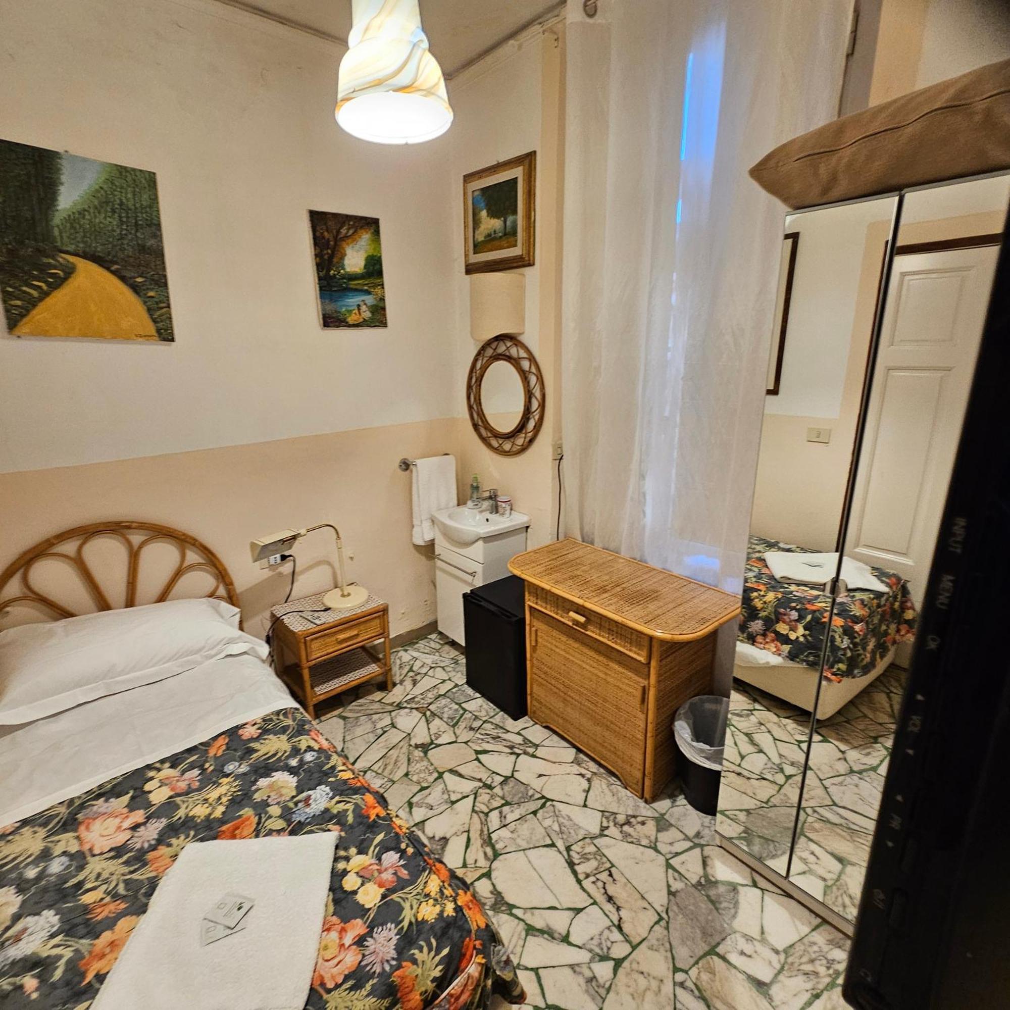 Casa Maya Souvenir Флоренция Экстерьер фото